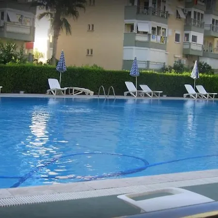 Appartement 2 Chambres, Avec Balcon Et Vue Sur La Mer, Jusqu'a 6 Personnes *